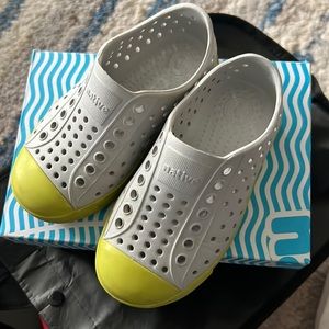 Natives kids size 8